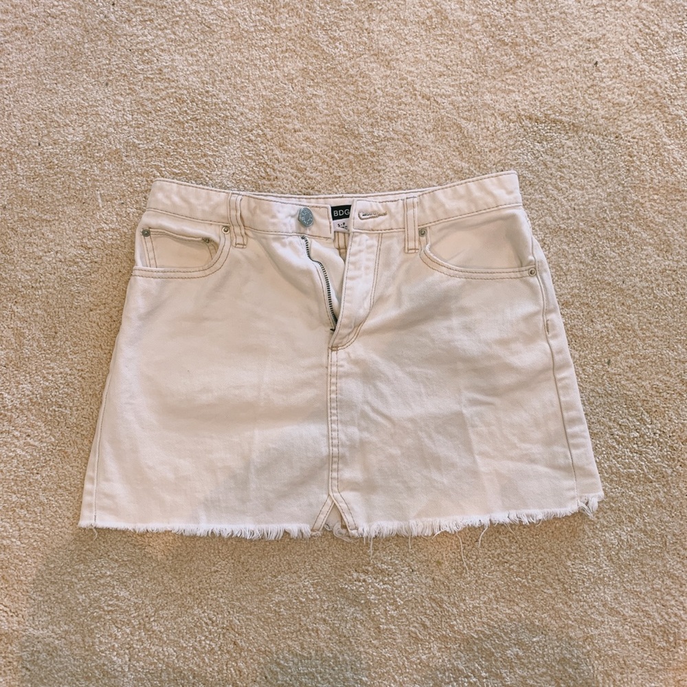 BDG white skirt